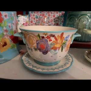 Pioneer Woman Berry Colander with Drip Plate